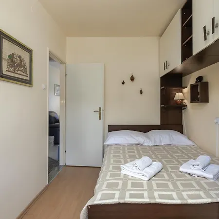 Seaview Frida - Happy * 里耶卡