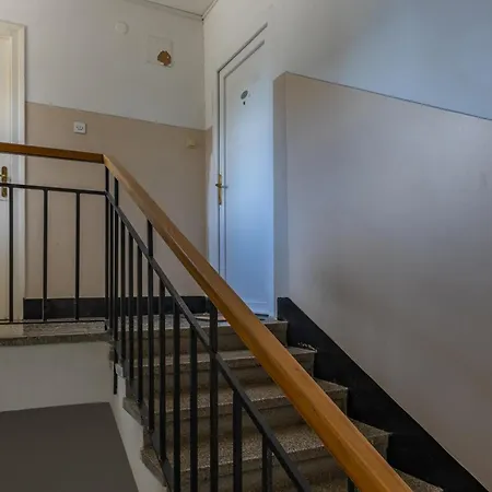 Seaview Frida - Happy *