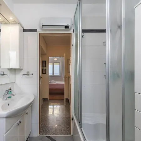 Seaview Frida - Happy 公寓