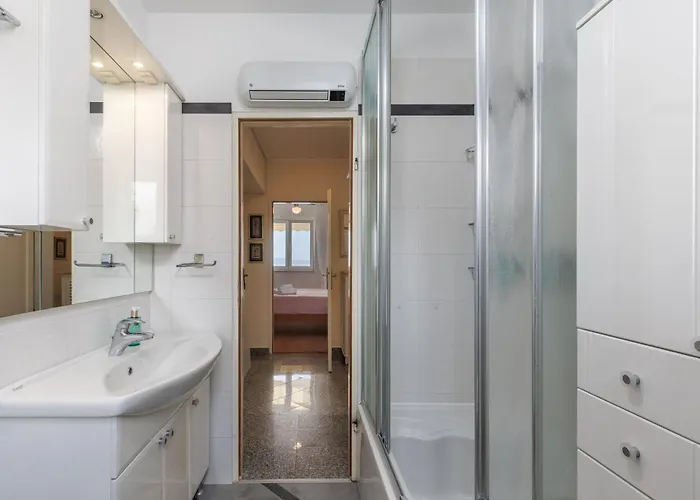 Seaview Frida - Happy Lägenhet