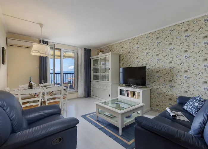 Seaview Frida - Happy